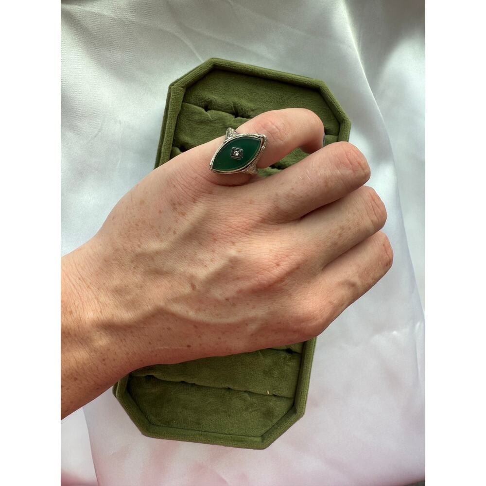 14k White Gold Antique Cameo Flip Ring - Picture 8 of 8
